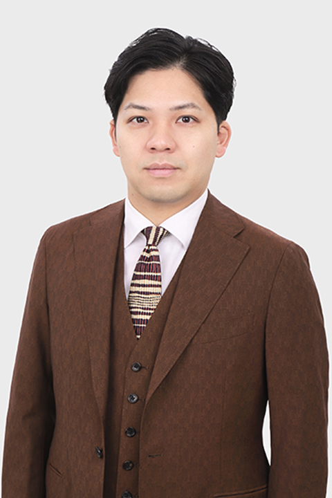 依田 己輝